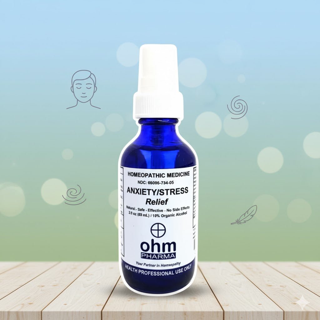Frasco de spray homeopático Calm & Balance de OHM Pharma para apoyar la calma y el equilibrio emocional.
